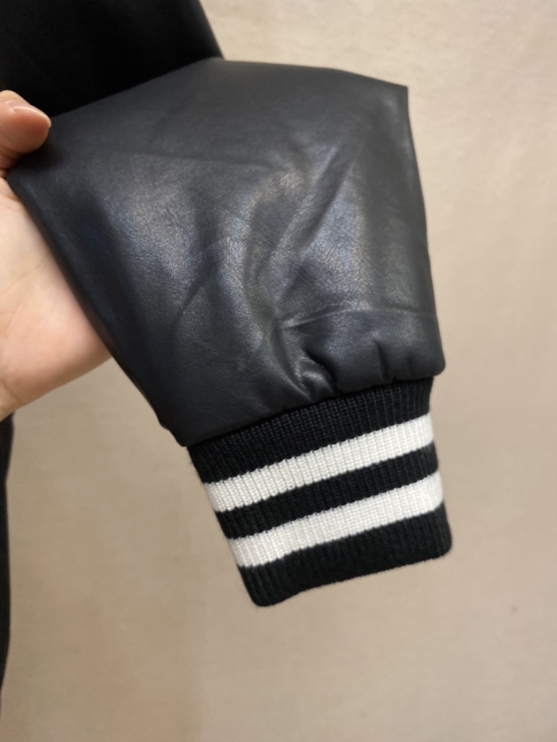Pra*a outwear